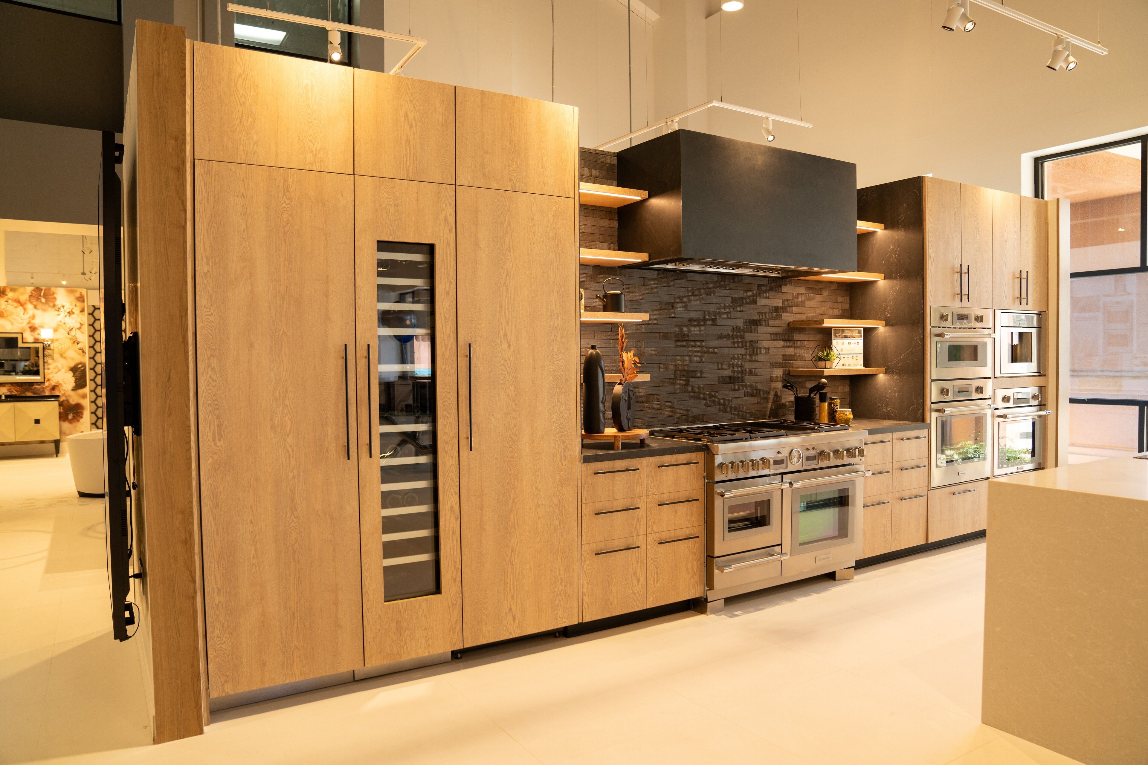 Rift-sawn vs. quarter-sawn white oak: which to choose, and why